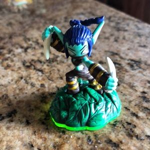 Skylander Stealth Elf Eon’s Elite Like New